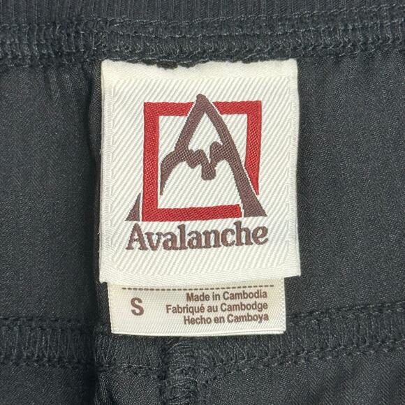 NWT Avalanche Valley Cargo Capri Pants Womens Small Black High Waisted Pockets - Picture 9 of 12